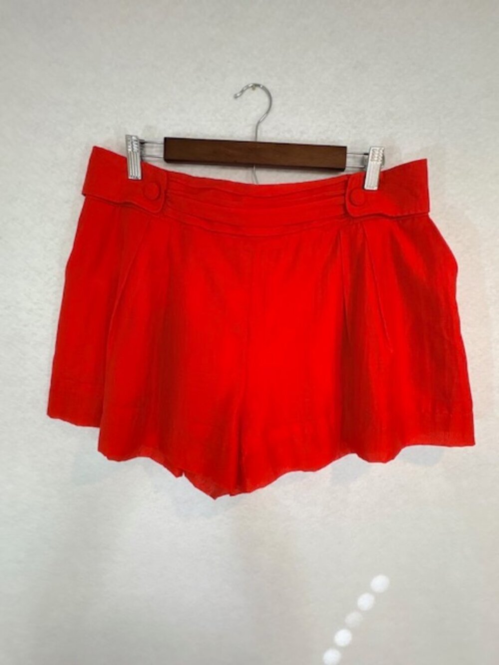 CIEBON Womens XL Shorts Lined Red Coral Smocked Elastic Waist Pleats NWT